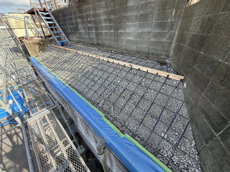 崖地に立つマンションの隣地埋め戻し部分の沈下改修外構工事　神奈川区