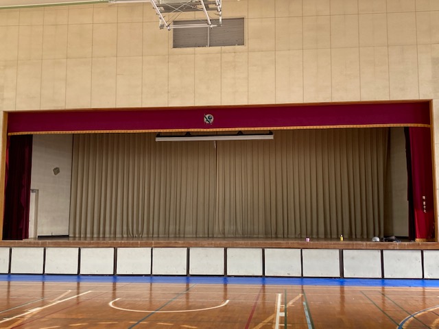 神奈川県　県立高校　体育館防球ネット取付工事